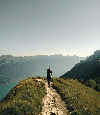 Wanderer auf einer Bergpfad
